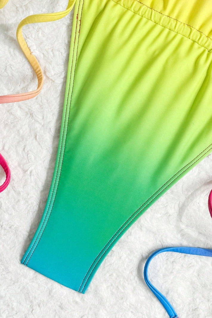 Maillot de bain 1 Pièce Prism Wave — Dégradé Arc-en-Ciel 🌈